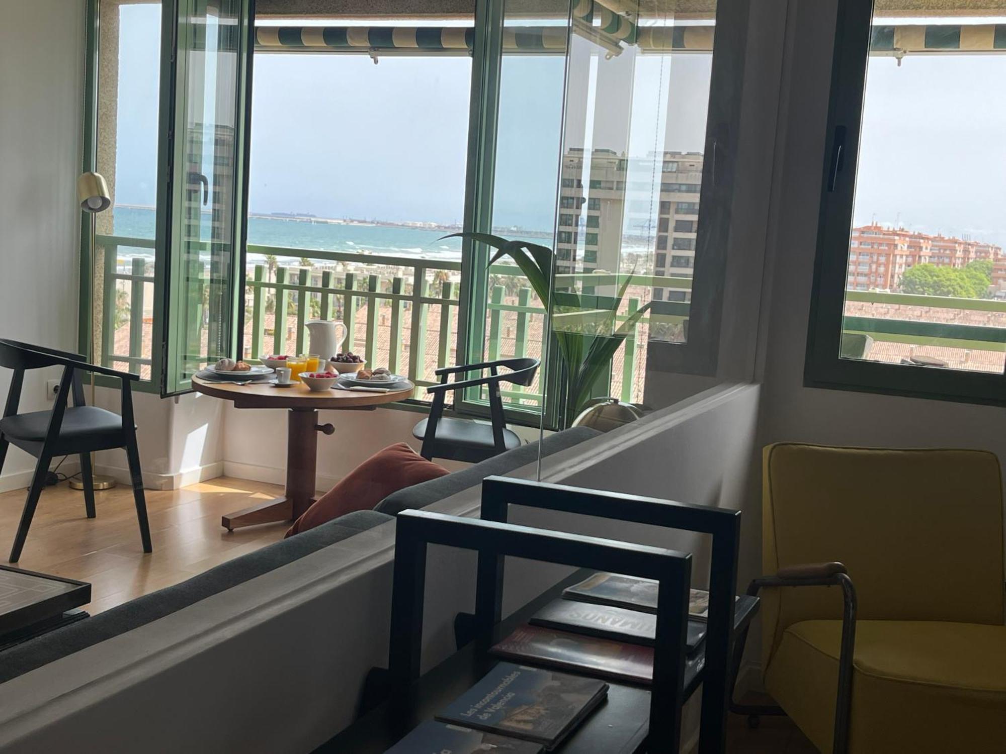 Stylish Well-Connected Beachfront Flat 瓦伦西亚 外观 照片
